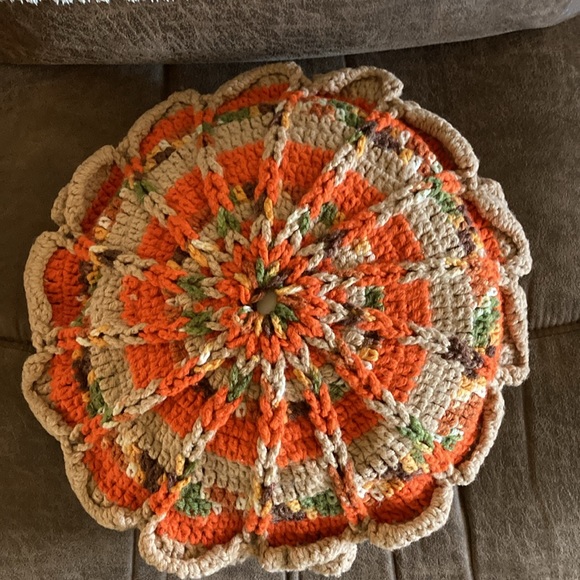 Vintage- Hand Crocheted Pillow - Picture 3 of 4